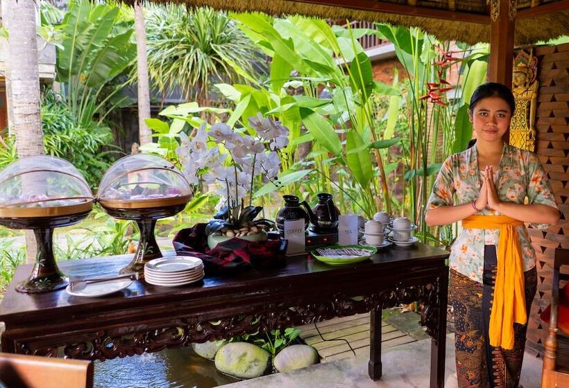 Fourteen Roses Boutique Hotel, Kuta