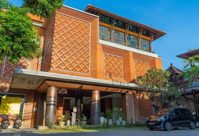 Fourteen Roses Boutique Hotel, Kuta