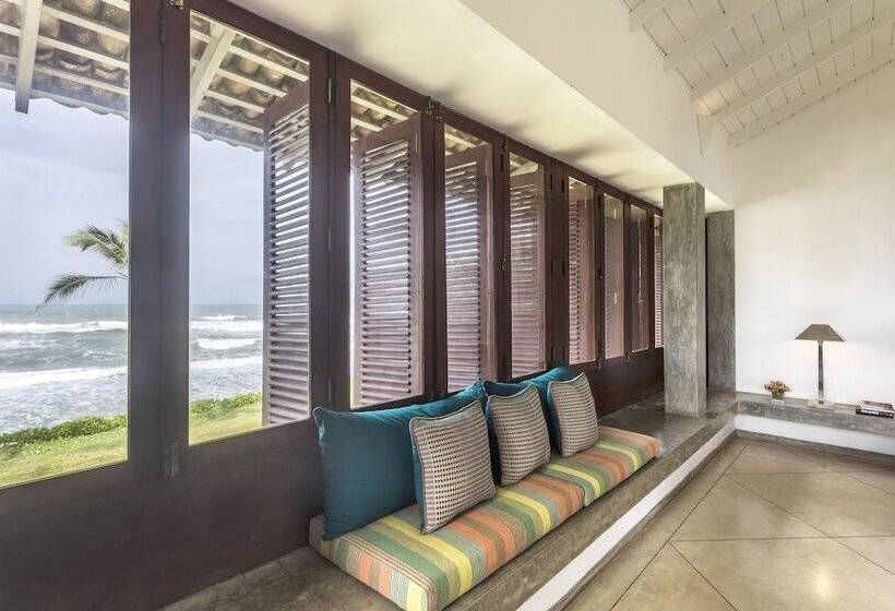 בית מלון כפרי The Frangipani Tree By Edwards Collection