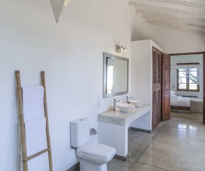 בית מלון כפרי The Frangipani Tree By Edwards Collection