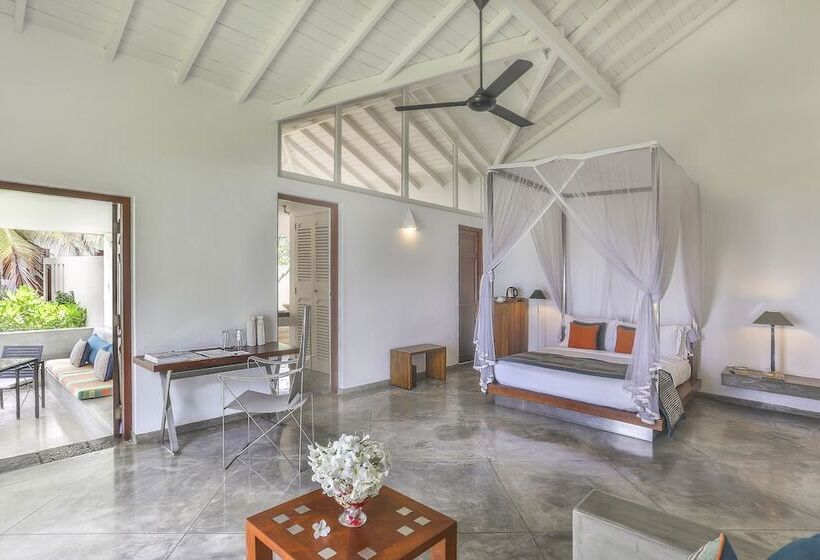 בית מלון כפרי The Frangipani Tree By Edwards Collection