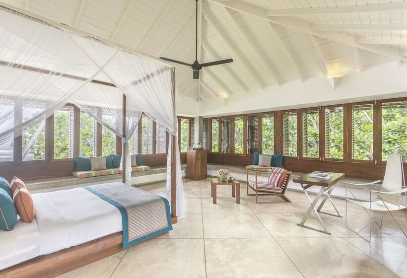 בית מלון כפרי The Frangipani Tree By Edwards Collection