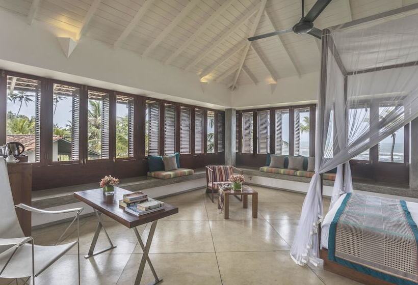 בית מלון כפרי The Frangipani Tree By Edwards Collection