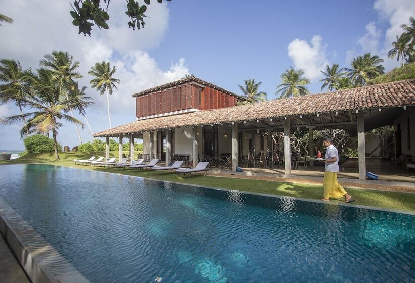 בית מלון כפרי The Frangipani Tree By Edwards Collection