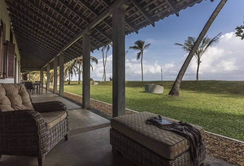 בית מלון כפרי The Frangipani Tree By Edwards Collection