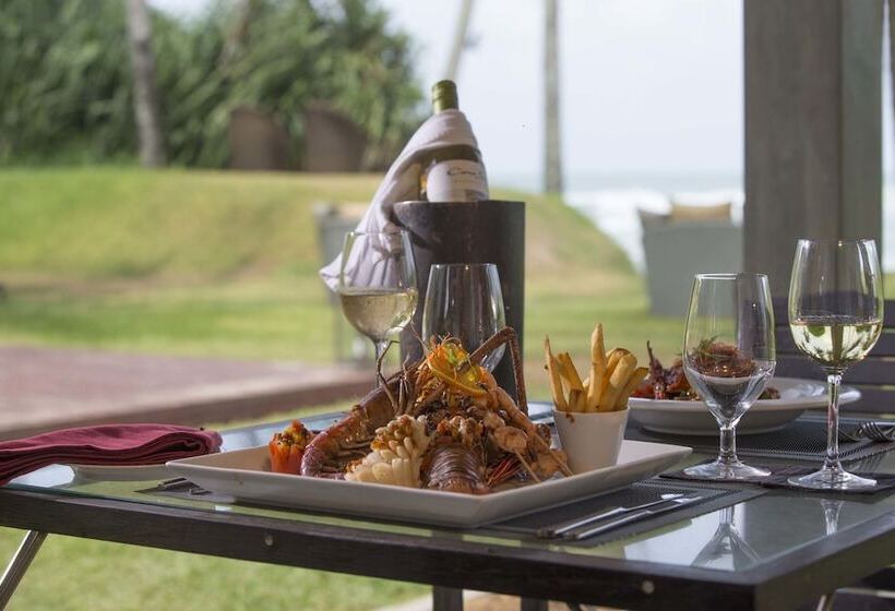 בית מלון כפרי The Frangipani Tree By Edwards Collection