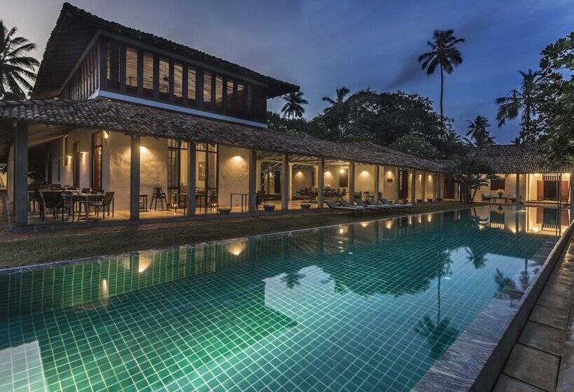 בית מלון כפרי The Frangipani Tree By Edwards Collection