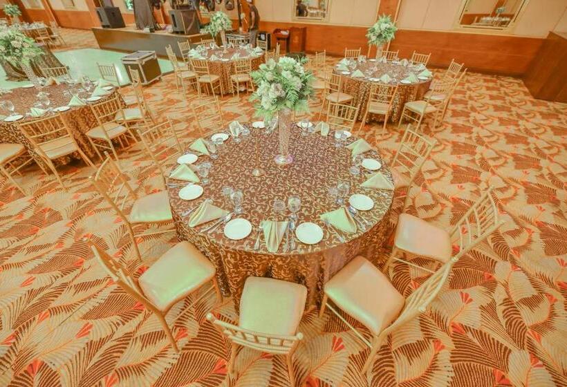 호텔 Full Moon Garden