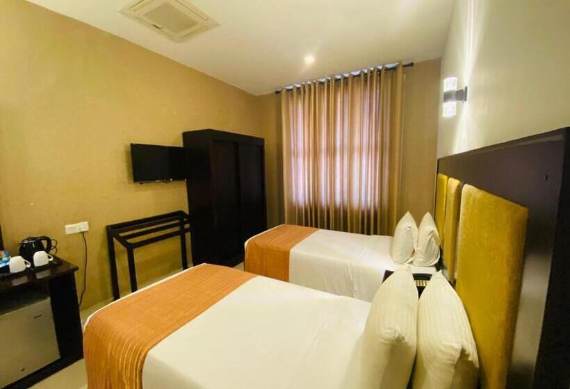 호텔 Full Moon Garden