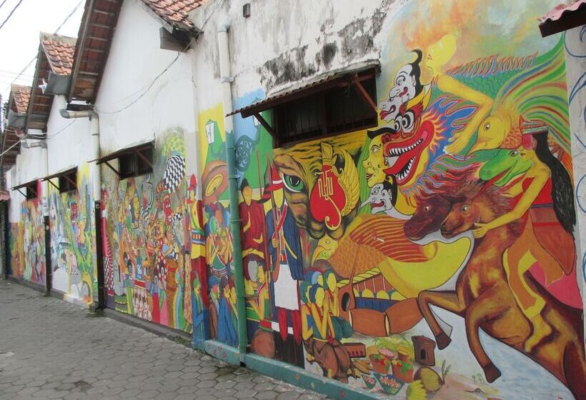 هتل Gloria Amanda