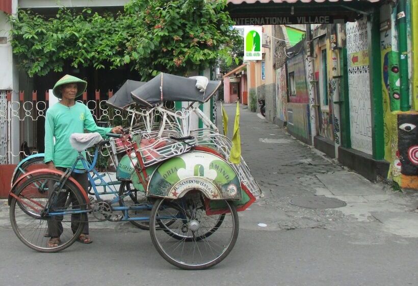 هتل Gloria Amanda