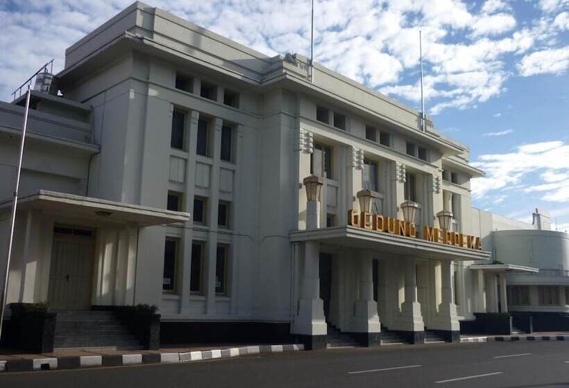 Golden Flower By Kagum Hotels