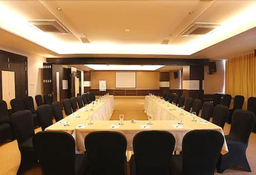 Golden Flower By Kagum Hotels