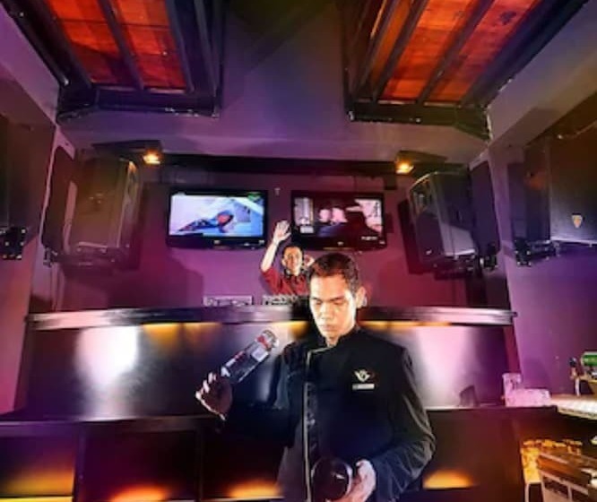 Golden Flower By Kagum Hotels