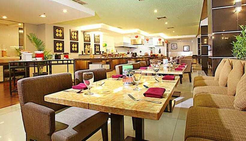 Golden Flower By Kagum Hotels