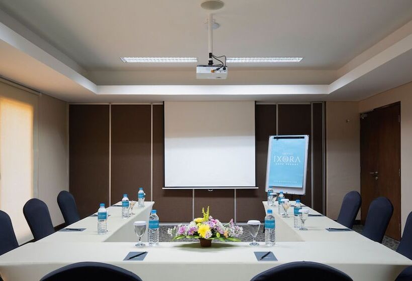 فندق Grand Ixora Kuta Resort