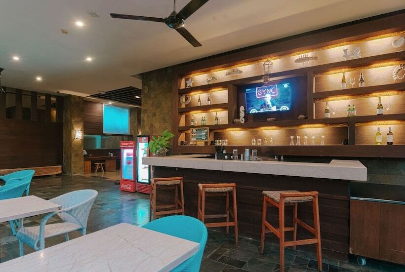 فندق Grand Ixora Kuta Resort