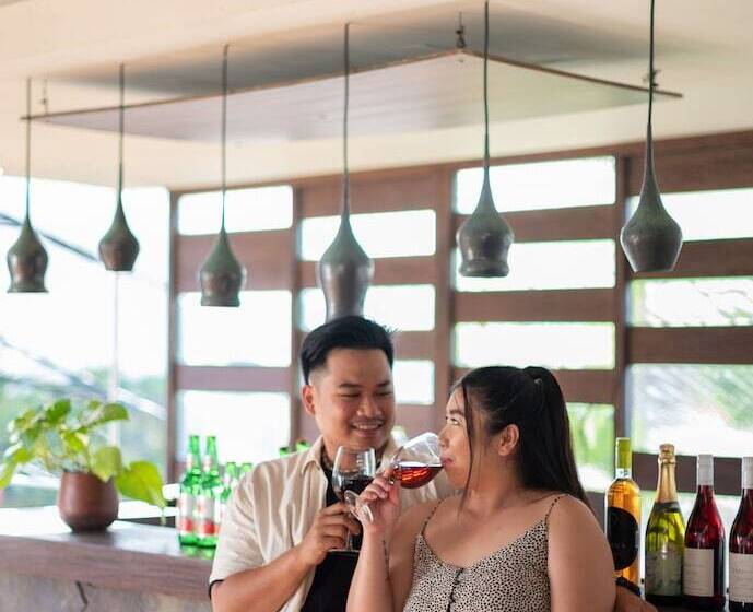 فندق Grand Ixora Kuta Resort