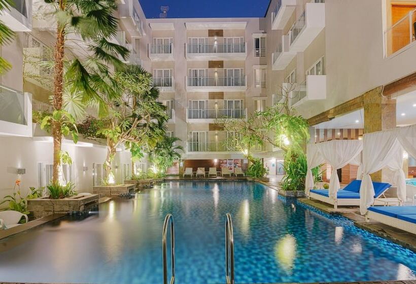 فندق Grand Ixora Kuta Resort