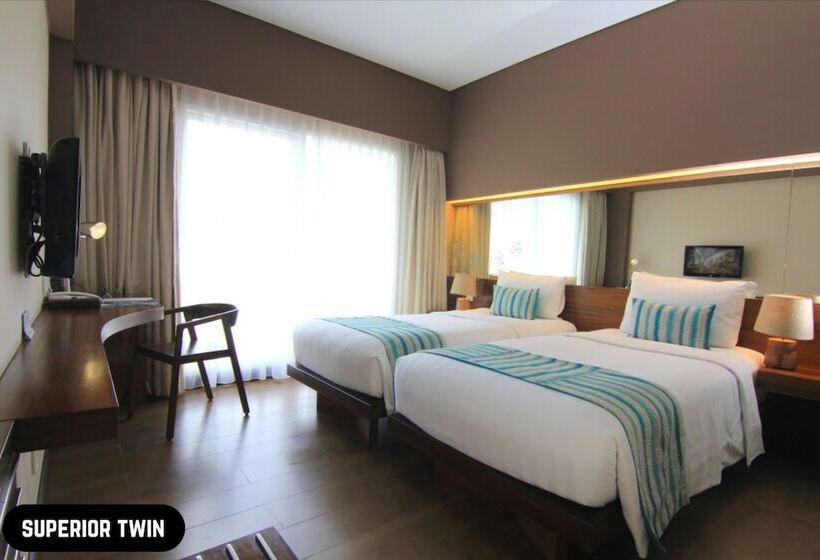 فندق Grand Ixora Kuta Resort