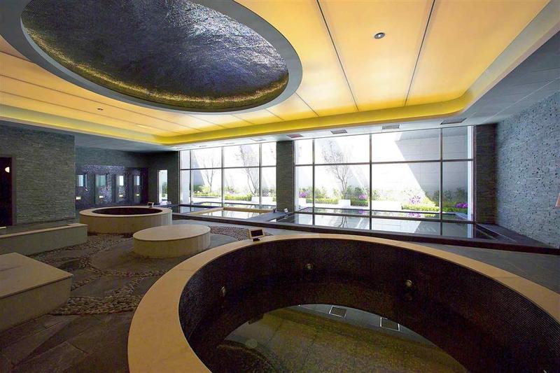 Отель Grand Mercure Ambassador Changwon