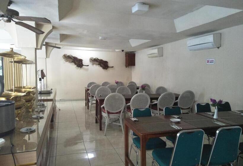 هتل Grand Rosela Yogyakarta