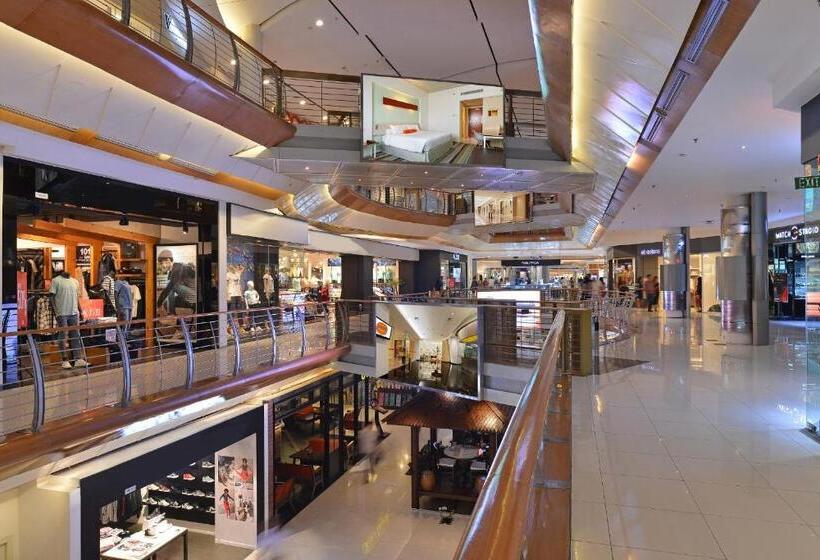 Harris Hotel And Conventions Kelapa Gading Jakarta