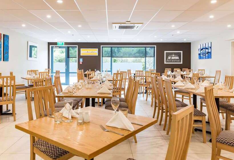 Heartland Hotel Auckland Airport