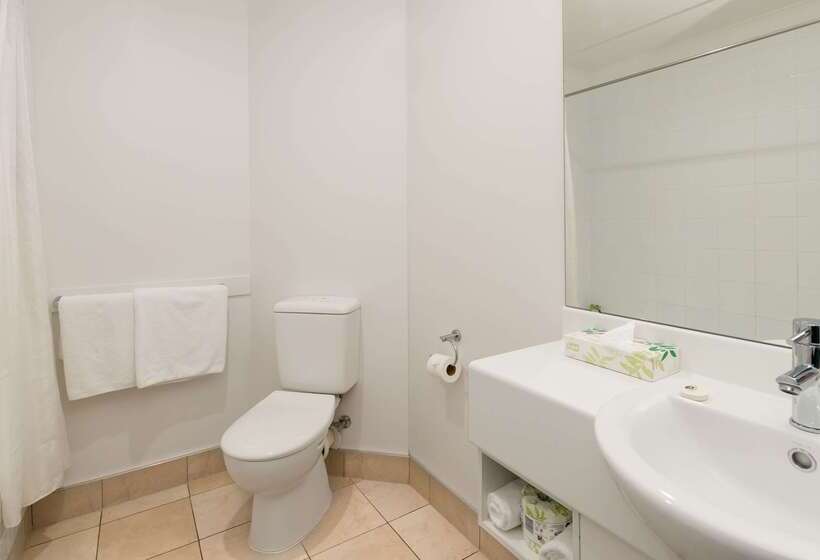 Heartland Hotel Auckland Airport