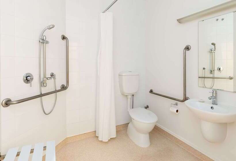 Heartland Hotel Auckland Airport