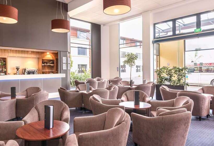 Heartland Hotel Auckland Airport