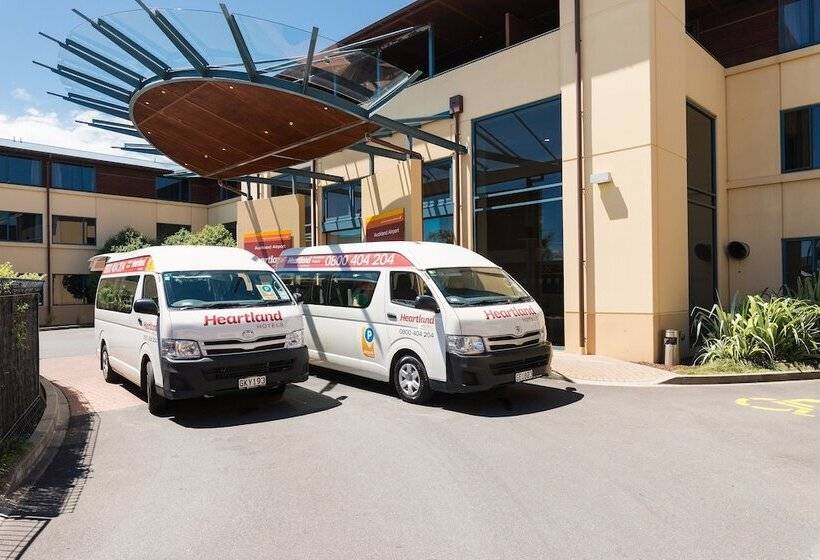 Heartland Hotel Auckland Airport