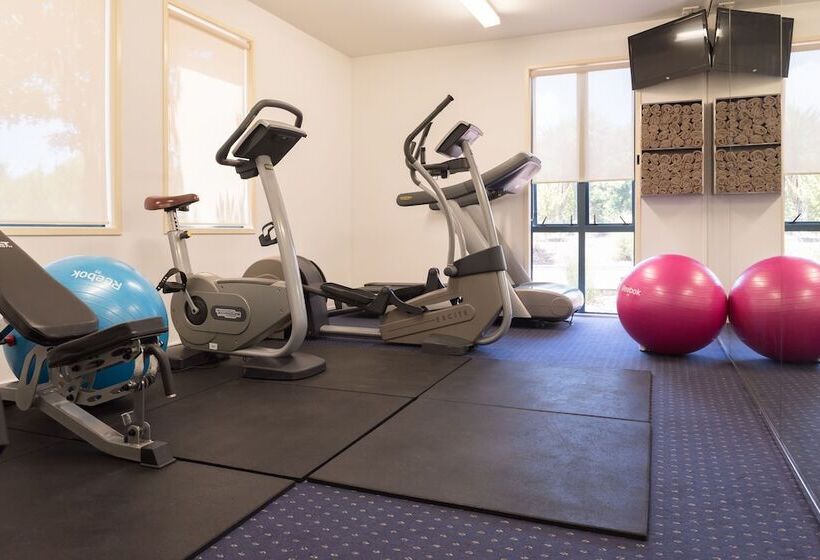 Heartland Hotel Auckland Airport