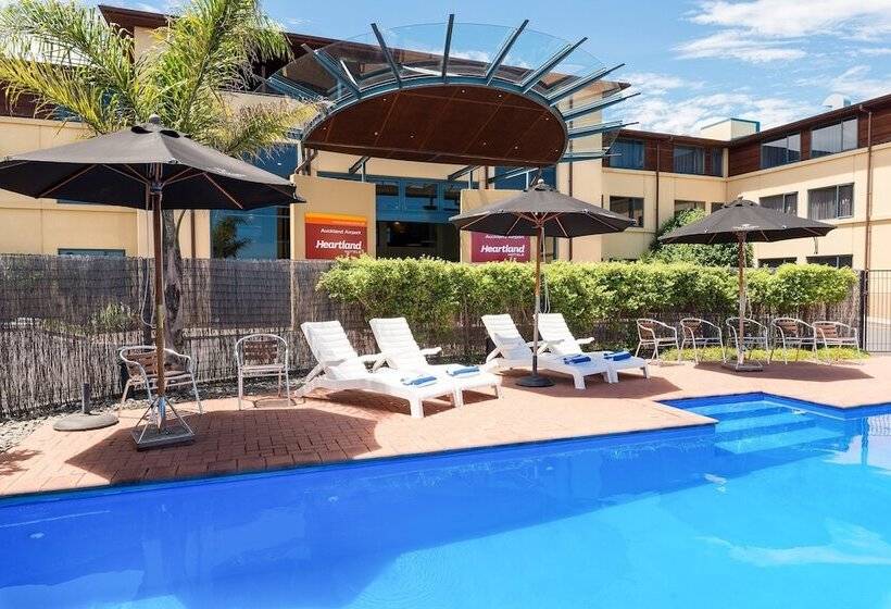 Heartland Hotel Auckland Airport