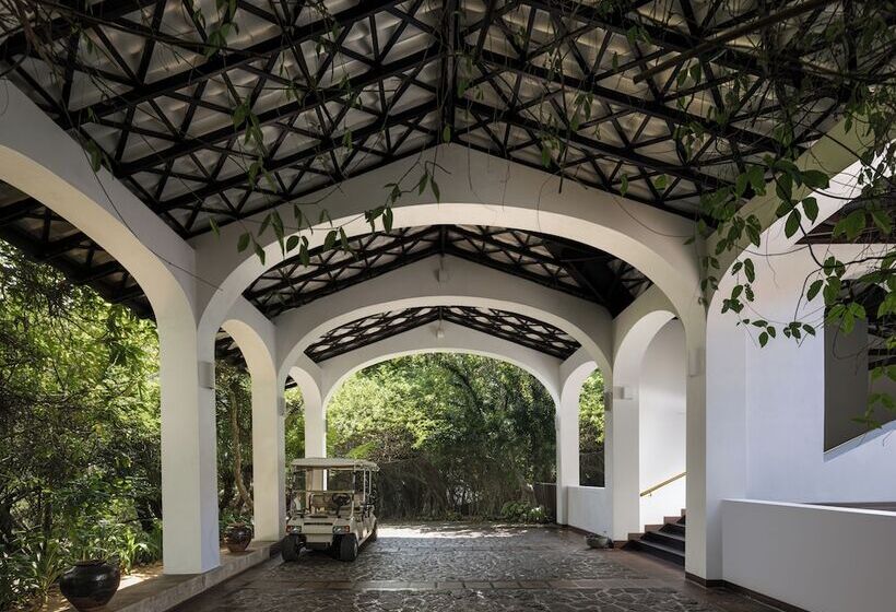 בית מלון כפרי Heritance Ayurveda