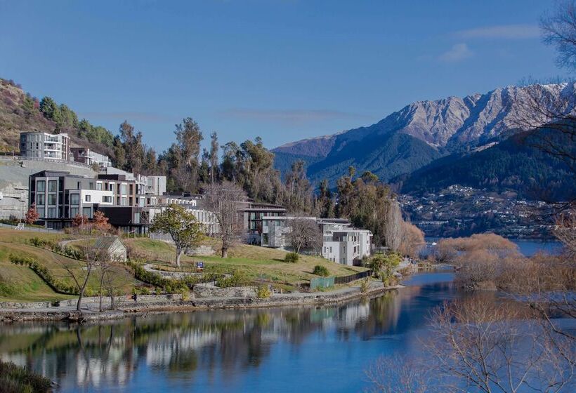 هتل Hilton Queenstown Resort & Spa