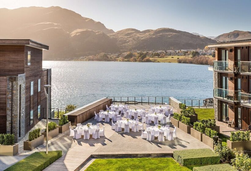هتل Hilton Queenstown Resort & Spa