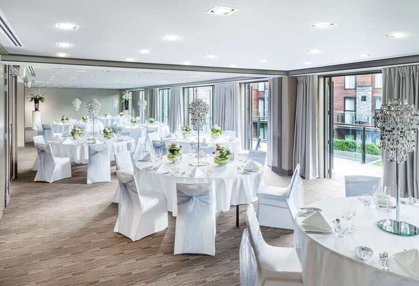 هتل Hilton Queenstown Resort & Spa