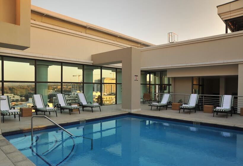 Отель Southern Sun Sandton