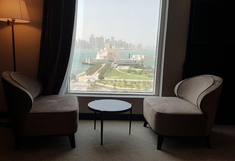 هتل Horizon Manor