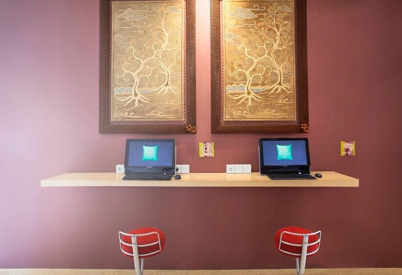 Отель Ibis Styles Bali Denpasar