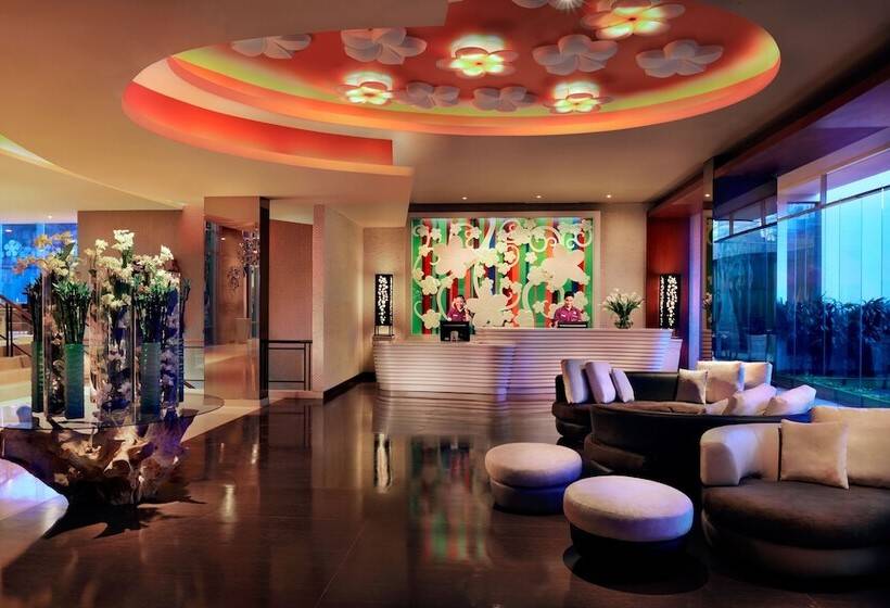 Отель Ibis Styles Bali Denpasar