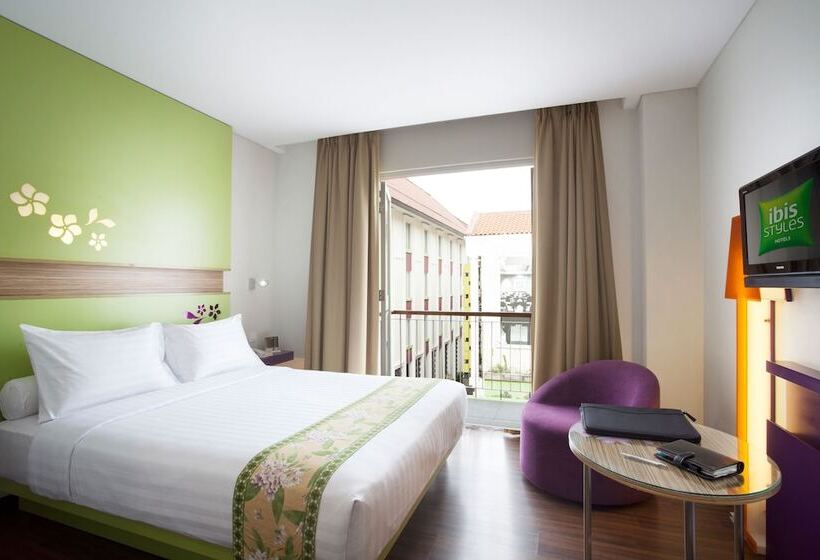 Отель Ibis Styles Bali Denpasar