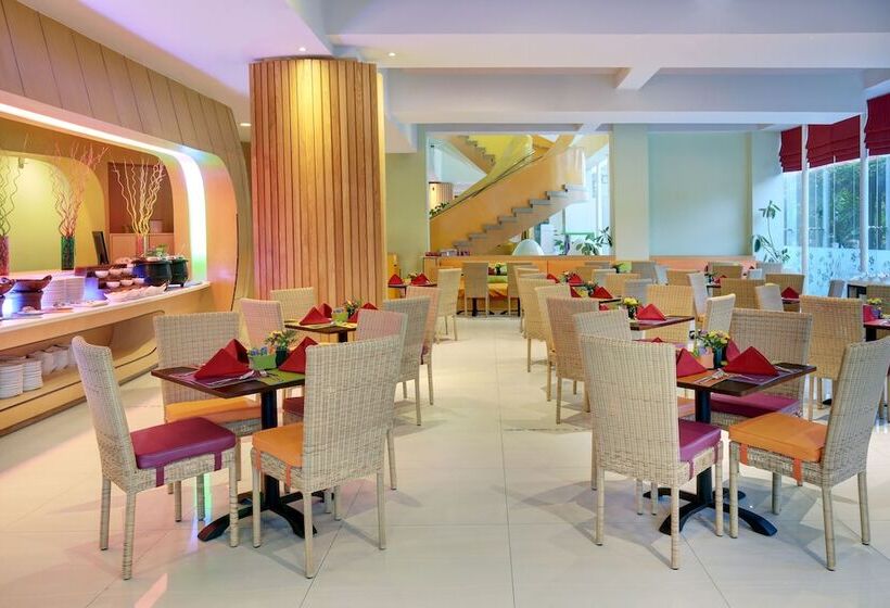 בית מלון כפרי Ibis Styles Yogyakarta