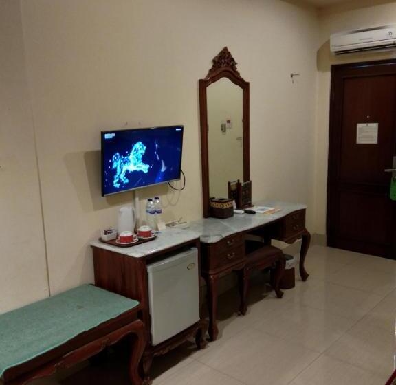 هتل Indah Palace Yogyakarta