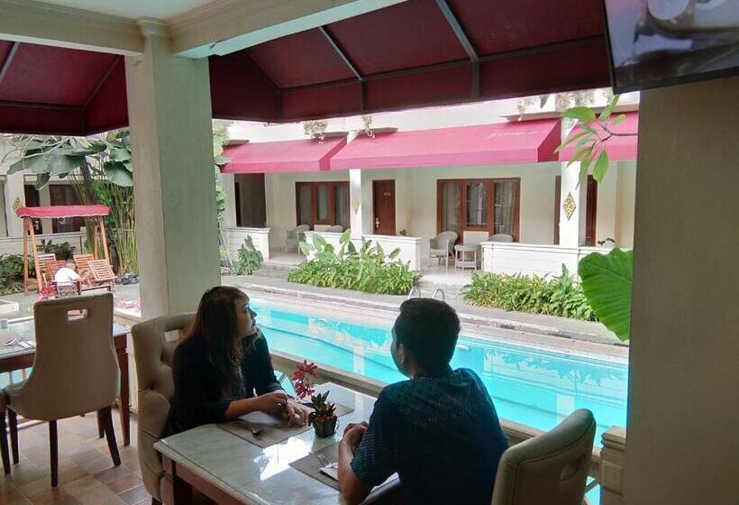 호텔 Indah Palace Yogyakarta