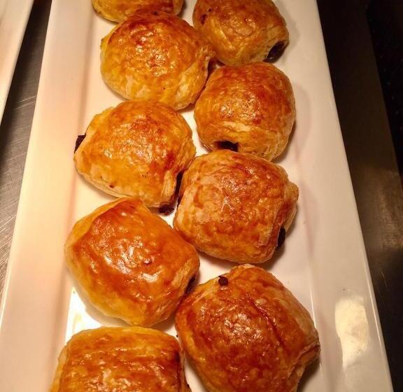 호텔 Indah Palace Yogyakarta