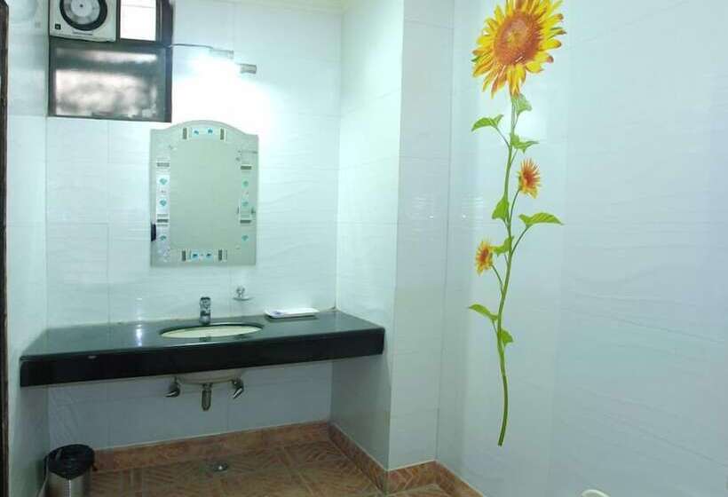 Отель Karat 87 Inn