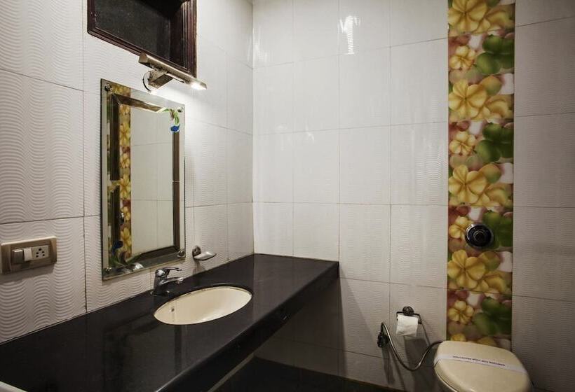 Отель Karat 87 Inn