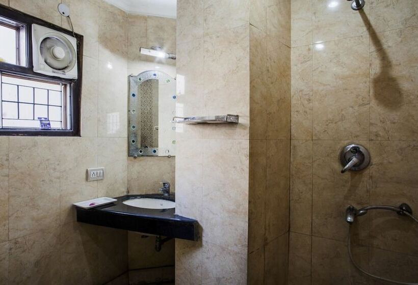 Отель Karat 87 Inn